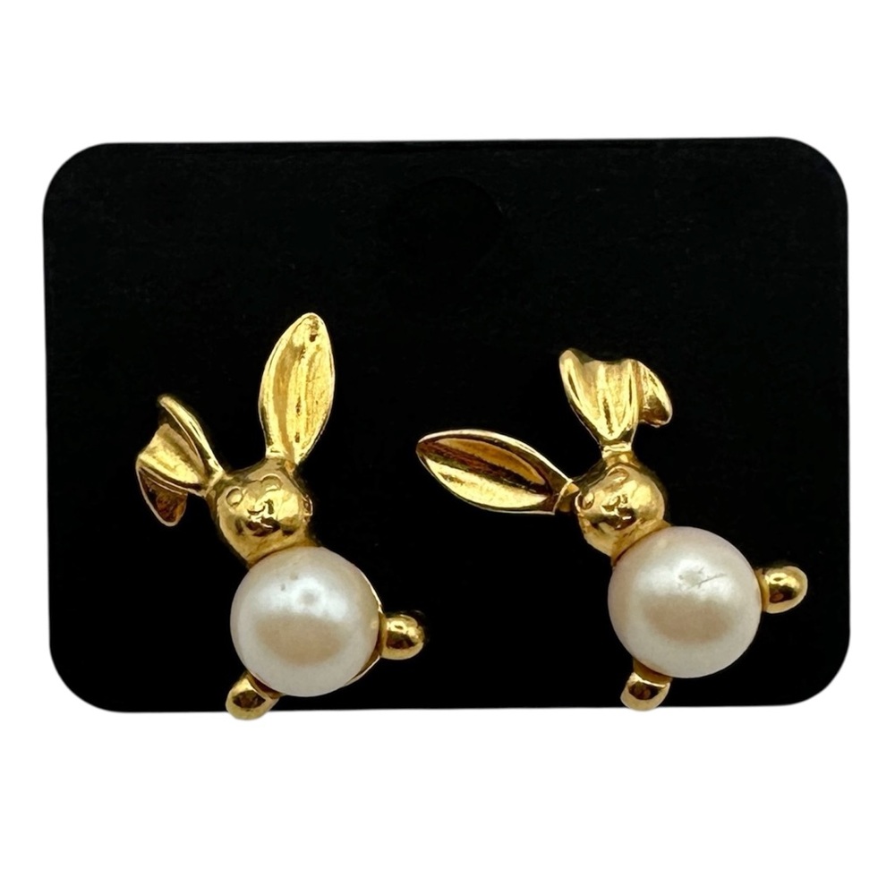 Vintage Avon Bunny Rabbit Faux Pearl Stud Earrings Whimsical Gold Tone